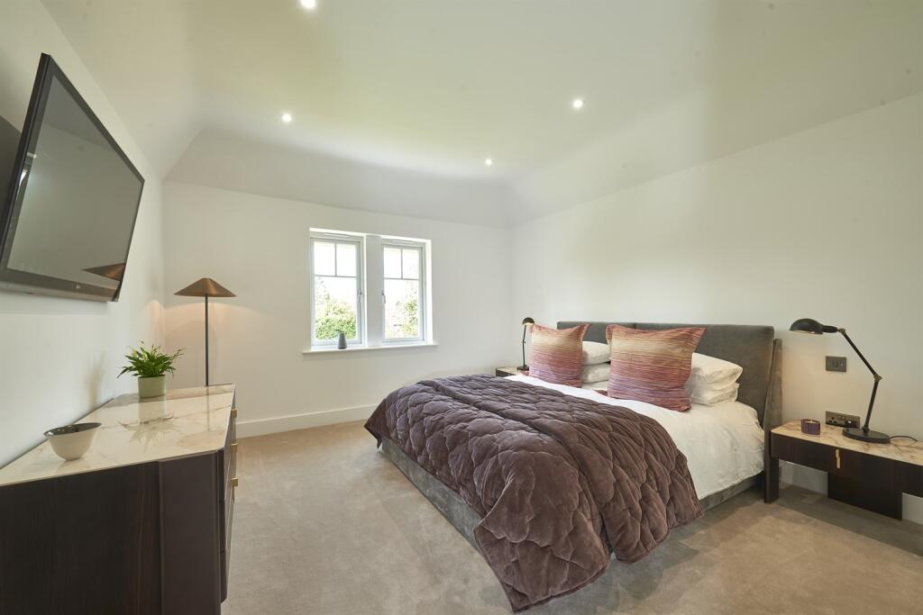 5 bedroom detached house for sale in Hale Road, Hale, WA15